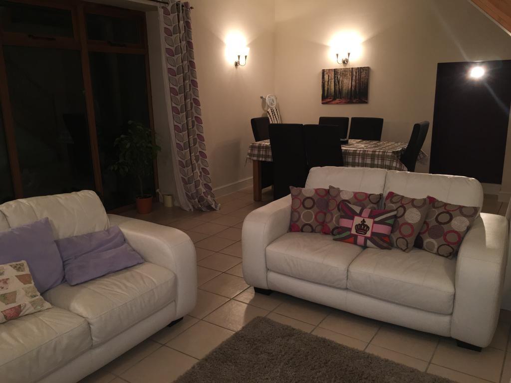 The Stables Villa Hope Bowdler Bagian luar foto