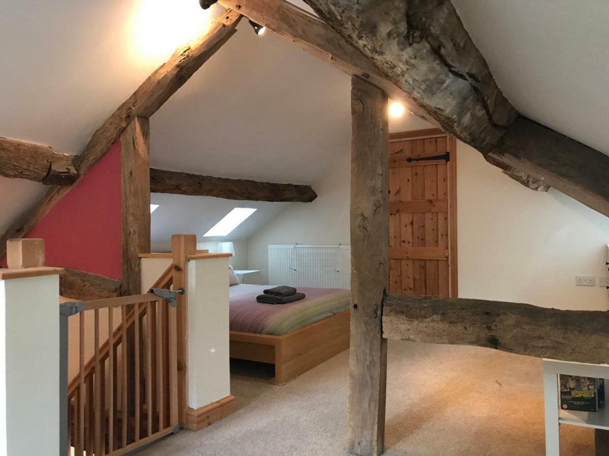 The Stables Villa Hope Bowdler Bagian luar foto